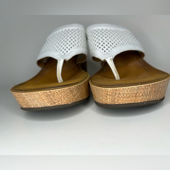 Clark’s Collection Platform Open Toe Wedge Sandal Size 8.5 - Picture 10 of 13